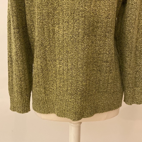 Sage Green Cross V-Neck Sweater Size 12 #367 - Picture 7 of 13